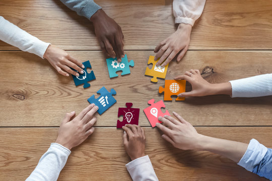 Collaborating With Popular Influencers: Pros and Cons
