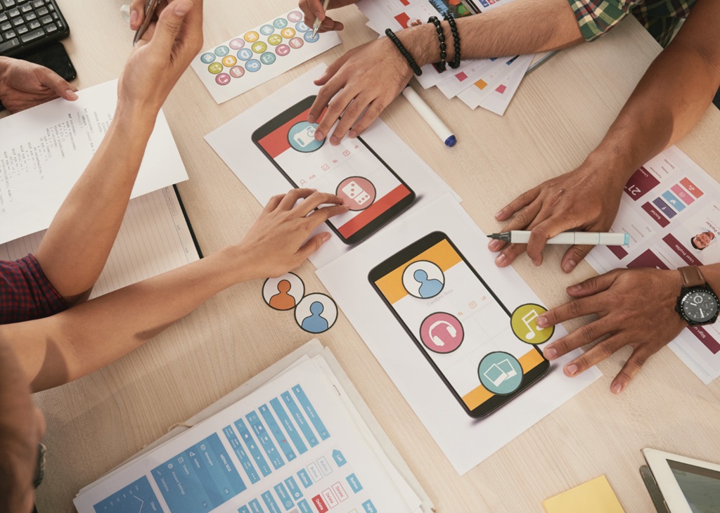How to Collaborate with Other Instagram Creators Effectively