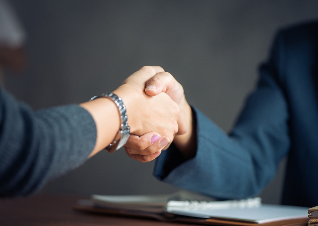 How to Negotiate Instagram Brand Deals at the Top of the Market
