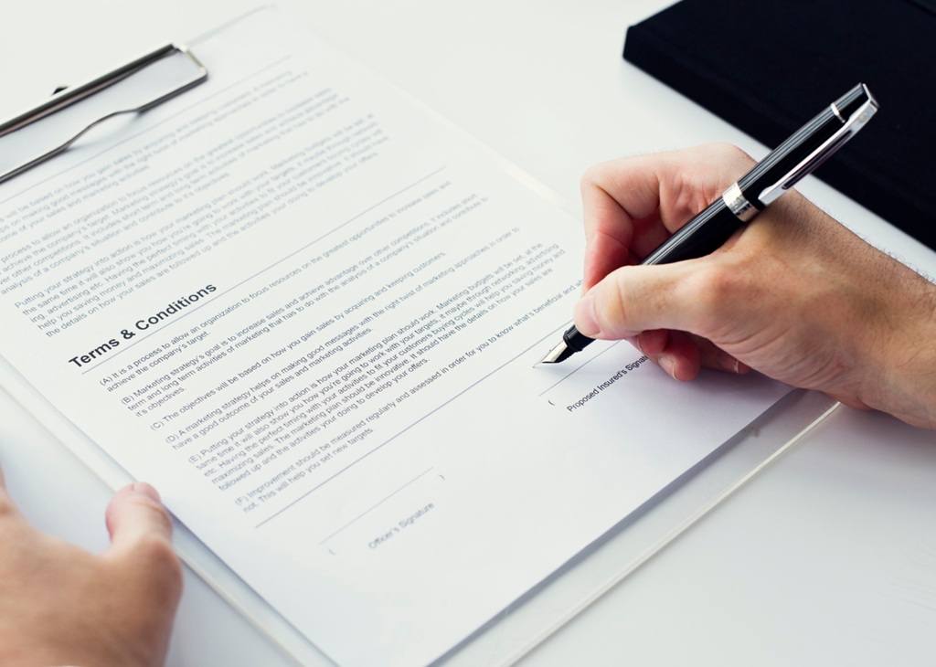 How to Structure Instagram Usage Rights in a Brand Contract